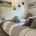 Devonshire Bungalow - Close To The Coast & Lakes.