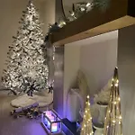 Devonshire Bungalow - Close To The Coast & Lakes. Дом отдыха