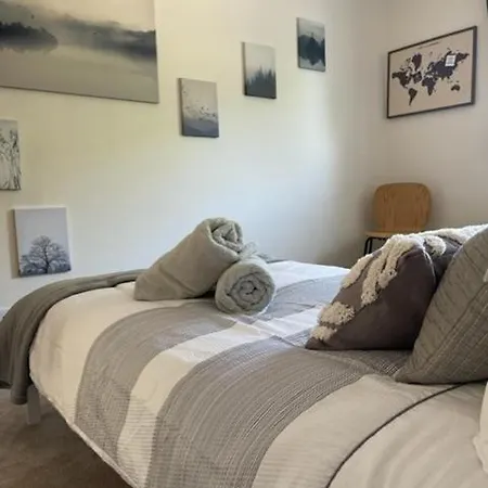 Devonshire Bungalow - Close To The Coast & Lakes.