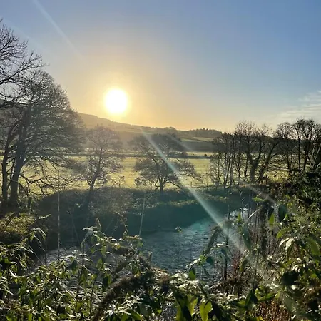 Ferienhaus Devonshire Bungalow - Close To The Coast & Lakes. *