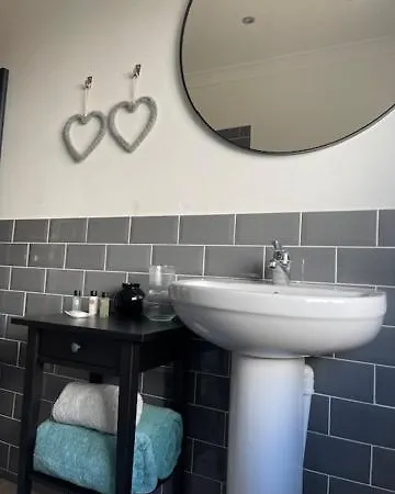 Devonshire Bungalow - Close To The Coast & Lakes. Cleator